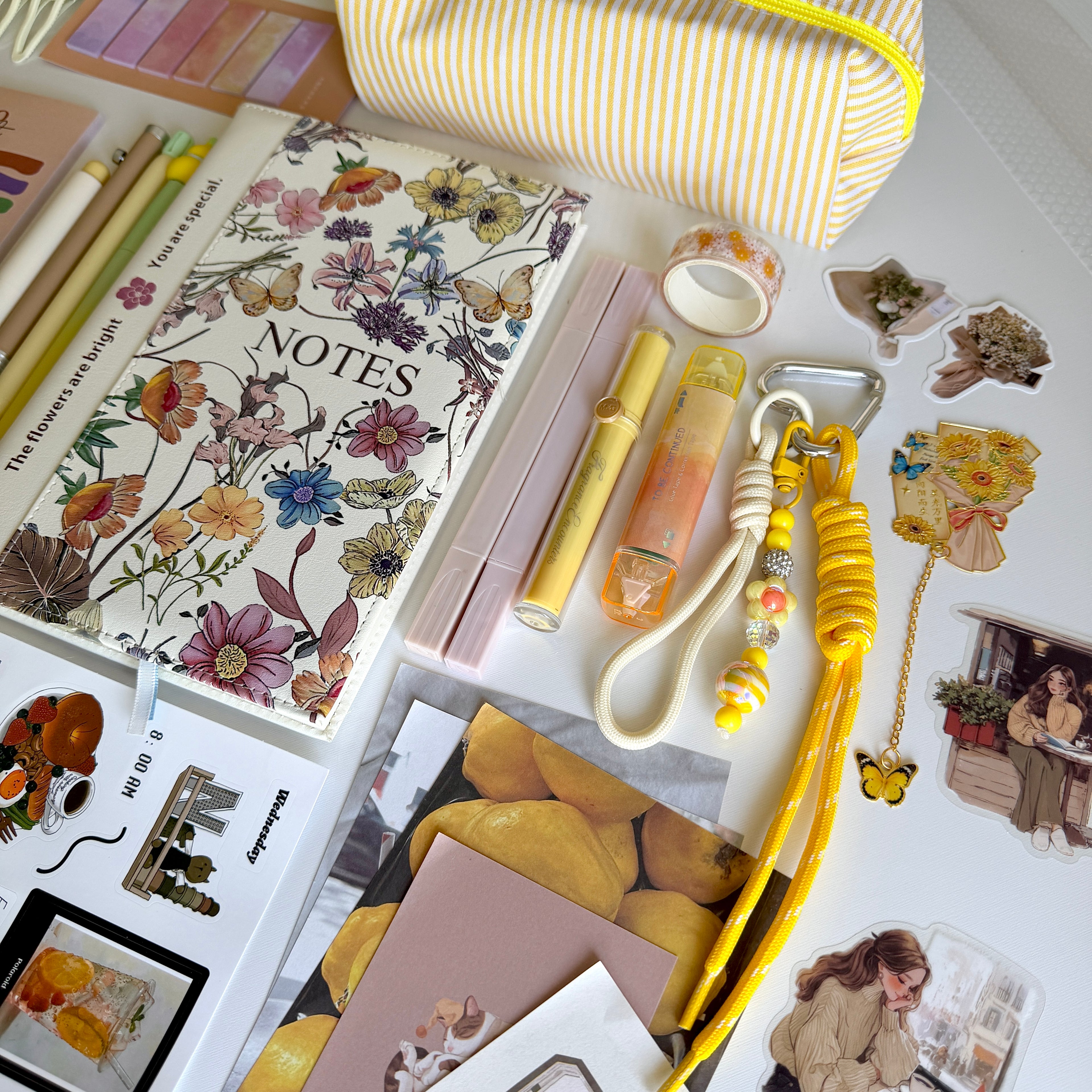 🌼 Yellow — warm & happy