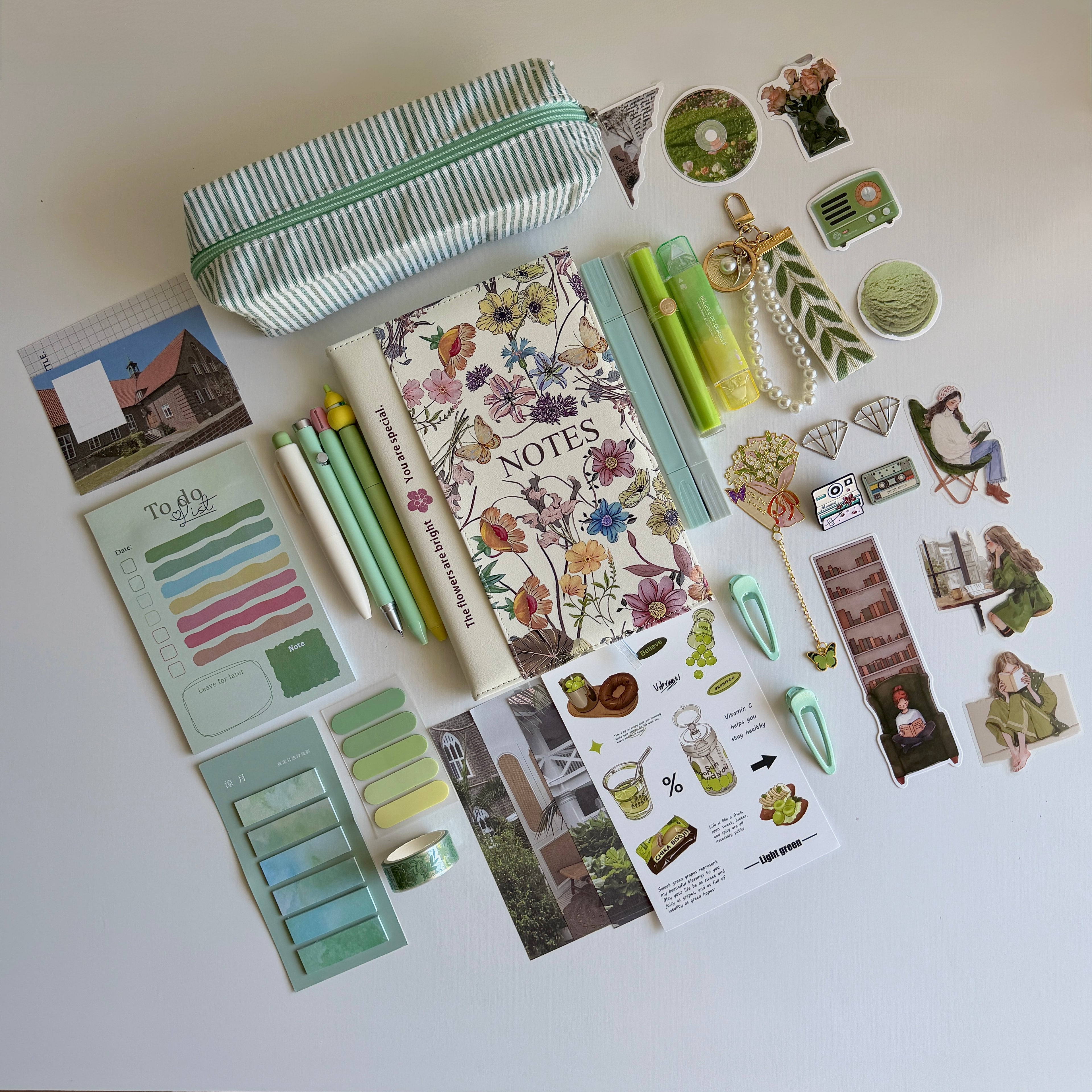 🌿 Green — cozy & natural