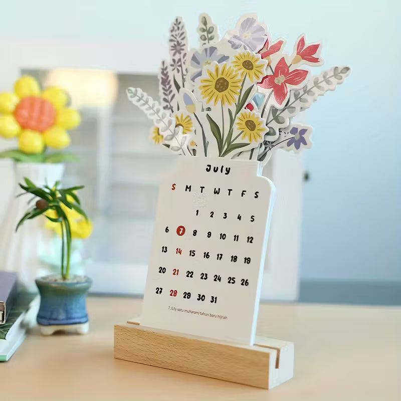 Blooming Floral Desk Calendar – 2026